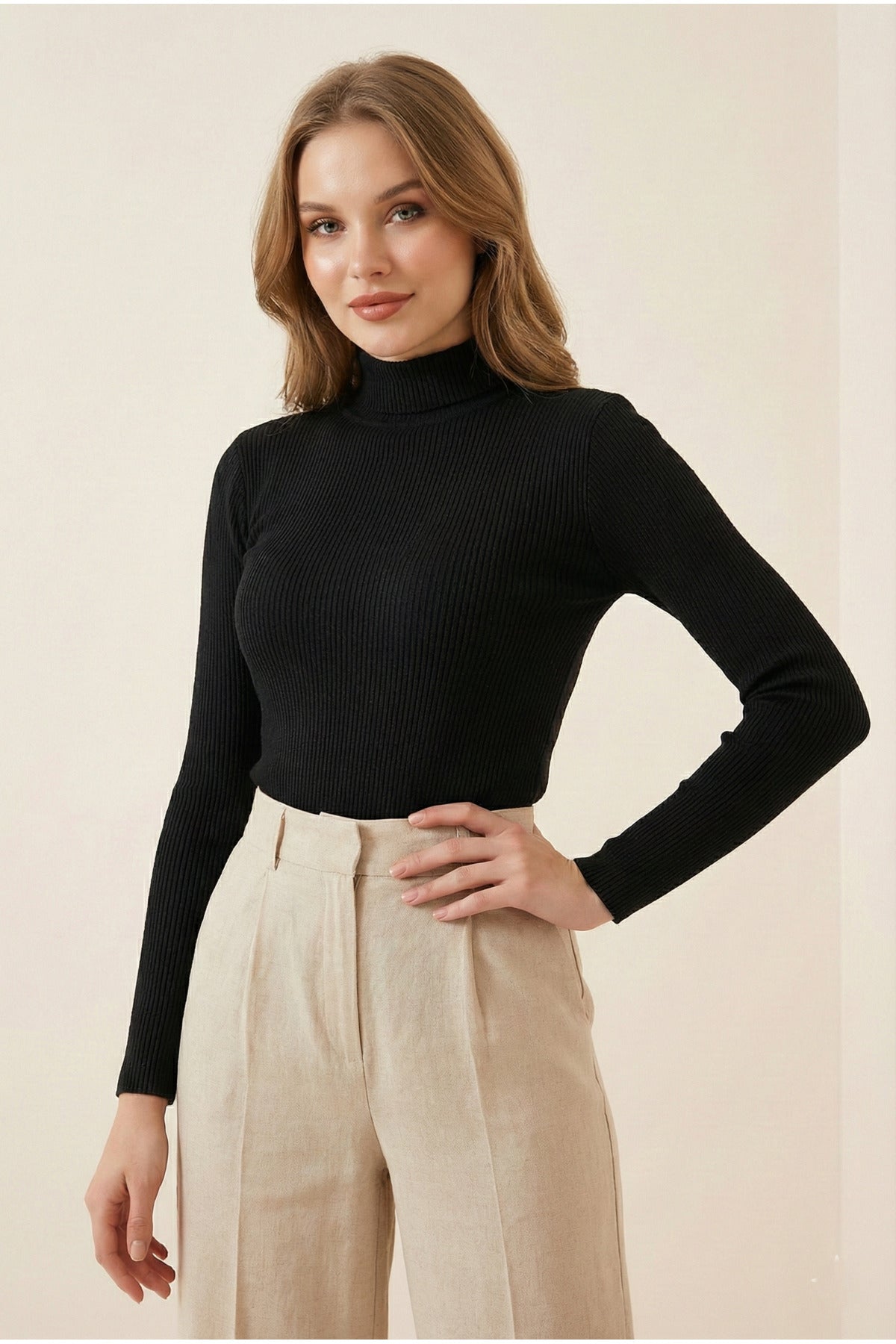 Yarım Balıkçı Yaka Kaşkorse Kumaş Body